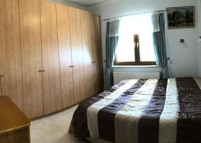 ヴィラ Natalia アヤナパ