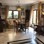 Natalia Villa *