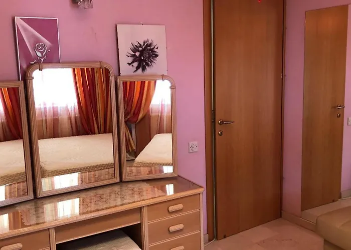 Natalia Villa Aya Napa